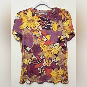 Trina Turk 100% Pima Cotton Tropical Floral Fitted Tee Shirt